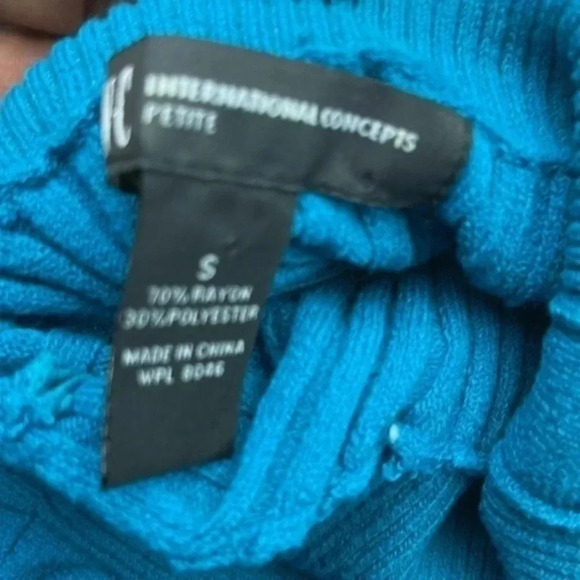 International concept ladies blouse  S​ - Picture 14 of 16